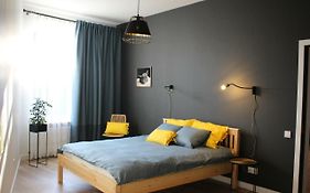 Simple & Elegant Apartment